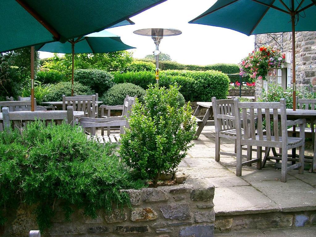 The Carpenters Arms Hotel Pensford Exterior foto