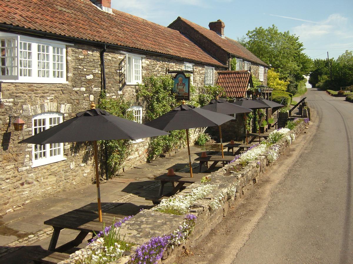 The Carpenters Arms Hotel Pensford Exterior foto